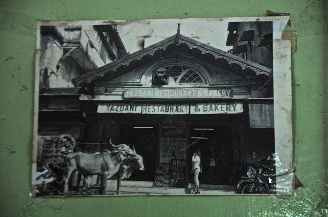 Yazdani Café in the 1950s.