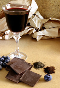 choc_wine-glass-wine-choc-photo