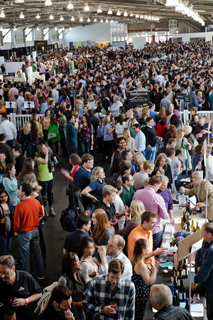 CraftSpiritsCarnivalCrowd