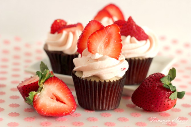 FernandaAbarcaStrawberryCupcakes2