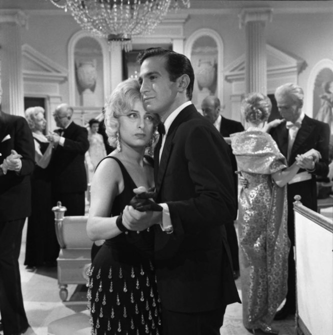 Bello Lello: Ben Gazzara and Anna Magnani in The Passionate Thief.