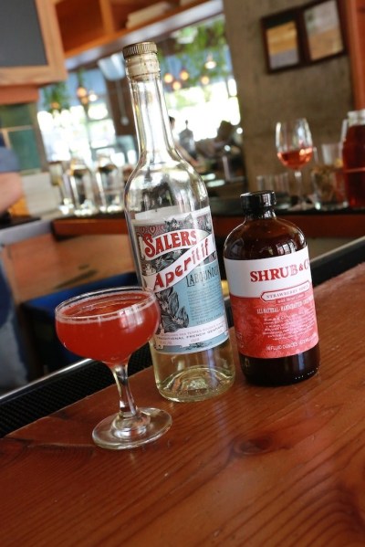 Whiskey Berry Cocktail. Credit: Kirsten Lara Getchell Photography.