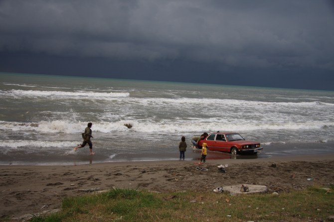 A scene from Asghar Farhadi's ABOUT ELLY. Credit: Courtesy of Cinema Guild.