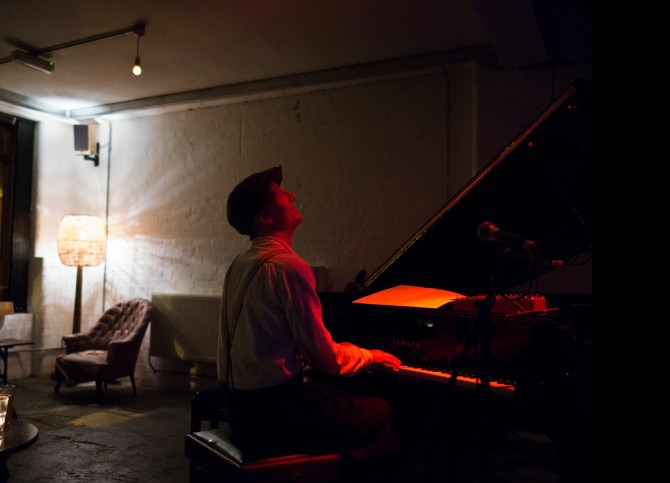 Matti Bye at Café OTO in London. Credit: Dawid Laskowski