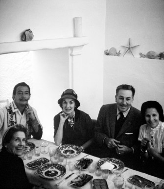 DalíandDisneyFamilies