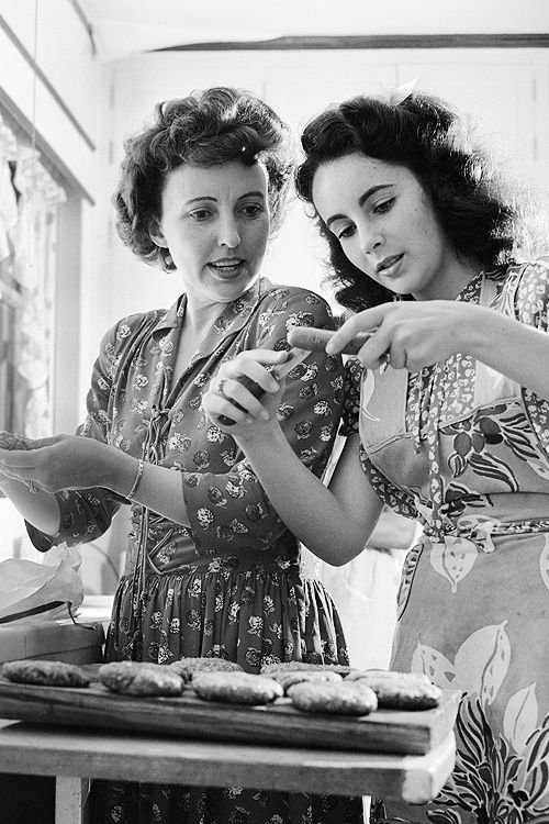 liz and mom make hot dogs.jpg