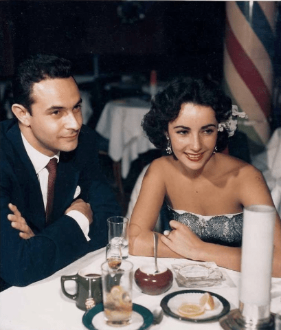 Screen Shot 2019-02-24 at 2.55.57 PM.png