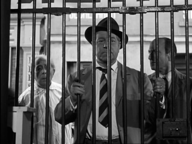 maigret-tend-un-piege-pic 2.jpg